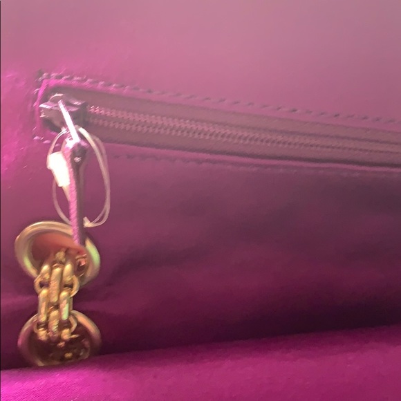 Never used Chanel re-issue bag - Picture 2 of 10